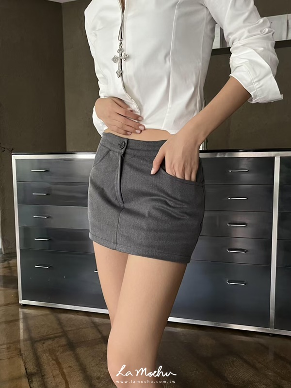 口袋包臀西裝裙